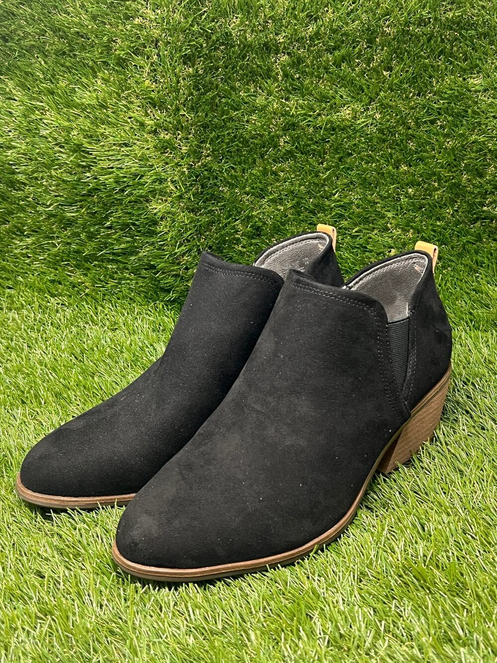 Dr. Scholl's Women's 10M Laurel Booties Black Ankle Boots